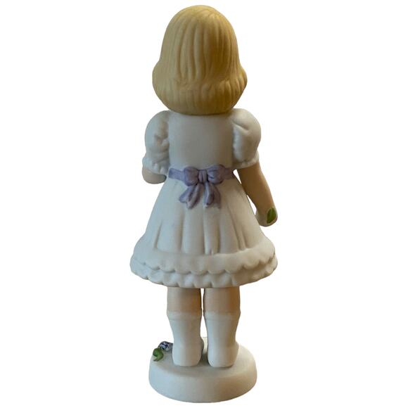 Enesco Growing Up Girls Blonde Communion Confirmation 4.5" Figurine 515809 NIB - Picture 7 of 11